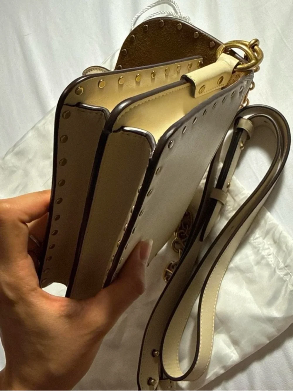 Coach Beige Leather Studded Saddle Crossbody with Gold Chain - Picture 4 of 6